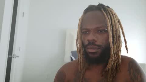 Snapshot of davinci_strokes chatting on February 2026 06:37:02 PM davinci_strokes online show from February 2026 06:37:02 PM