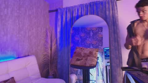 Snapshot of davis_saint chatting on April 2026 11:15:01 AM Davis online show from April 2026 11:15:01 AM