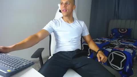 David Angel online show from February 2025 04:07:01 AM