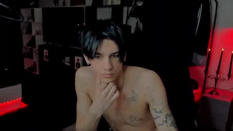 Snapshot of davisross chatting on May 2026 02:36:02 PM davis online show from May 2026 02:36:02 PM
