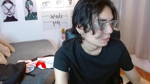 Snapshot of davoxer chatting on October 2025 03:12:02 AM davoxer online show from October 2025 03:12:02 AM