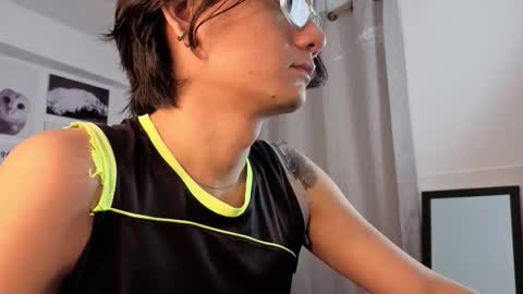 Snapshot of davoxer chatting on December 2025 03:57:01 AM davoxer online show from December 2025 03:57:01 AM