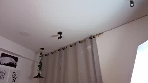 Snapshot of davoxer chatting on December 2025 03:35:01 AM davoxer online show from December 2025 03:35:01 AM