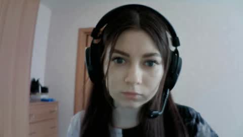 Snapshot of dawndollins chatting on February 2025 09:32:02 AM Alice online show from February 2025 09:32:02 AM