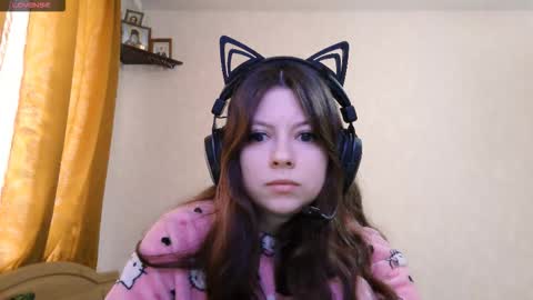Snapshot of dawndollins chatting on September 2025 07:19:01 AM Alice online show from September 2025 07:19:01 AM