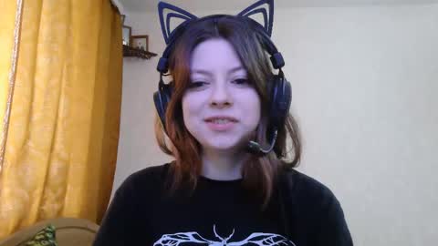 Snapshot of dawndollins chatting on September 2025 07:20:01 AM Alice online show from September 2025 07:20:01 AM