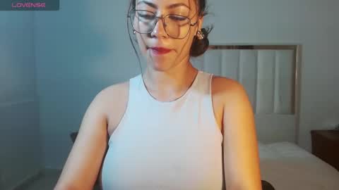 dayana online show from November 2025 09:46:02 PM