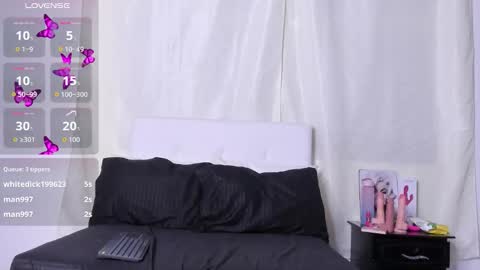 Snapshot of daye_sky chatting on November 2025 07:27:01 PM Daye sky online show from November 2025 07:27:01 PM