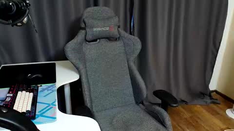 Snapshot of daylilong chatting on September 2025 11:48:01 AM DayliLong online show from September 2025 11:48:01 AM