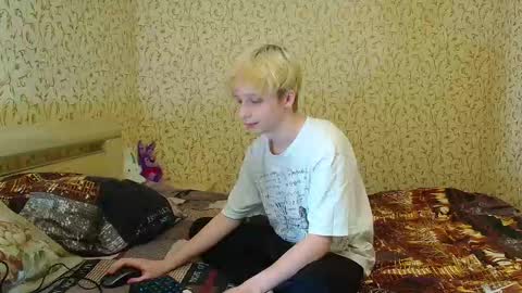 Snapshot of daylilong chatting on October 2025 05:33:02 PM DayliLong online show from October 2025 05:33:02 PM