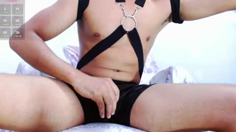 dayro_dduran online show from November 2025 06:09:02 PM