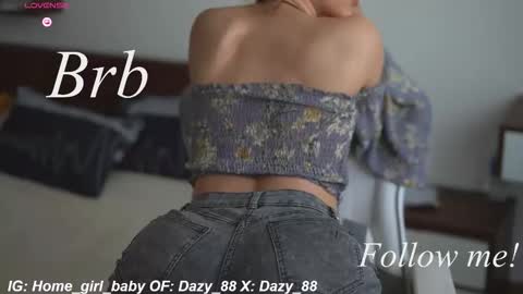 Snapshot of dazy_88 chatting on October 2025 02:32:01 AM Dazy My Fansly online show from October 2025 02:32:01 AM