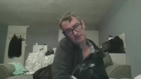 Dazzill online show from November 2025 04:42:01 PM