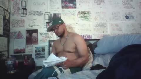 dbeamon92 online show from April 2026 01:07:02 AM