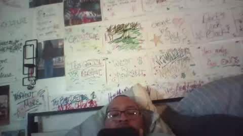 dbeamon92 online show from April 2026 11:41:01 AM