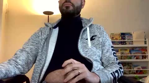 Snapshot of ddirtyyyyyyy chatting on February 2025 10:25:01 PM DDirty online show from February 2025 10:25:01 PM