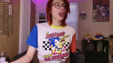 Snapshot of deadratsoup chatting on November 2025 04:06:02 PM Rat online show from November 2025 04:06:02 PM