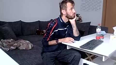 robert online show from June 2026 04:31:02 PM