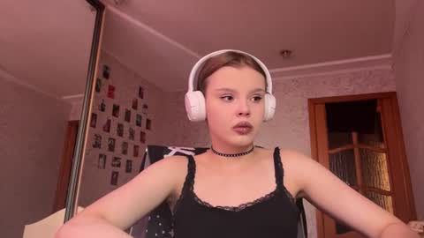 Dee online show from June 2026 01:48:02 PM