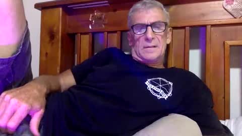 deanofflove2210 online show from January 2025 02:03:02 AM