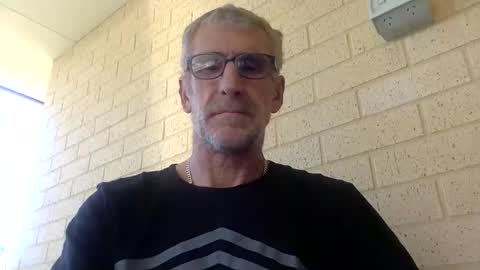 deanofflove2210 online show from February 2025 04:42:01 AM