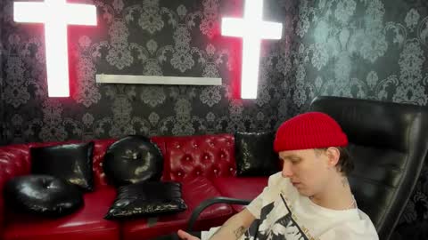 dearboyy_ online show from March 2026 08:11:01 PM