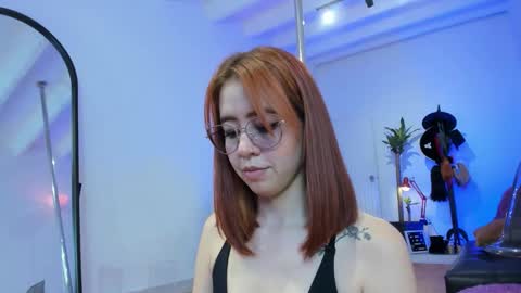 Snapshot of dearmilu28 chatting on October 2025 01:12:02 AM dearmilu28 online show from October 2025 01:12:02 AM