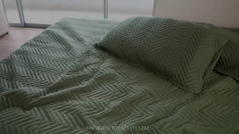 NINA   30OFF online show from December 2025 12:12:01 PM