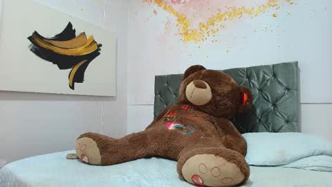 debora ortiz online show from October 2025 01:14:01 PM