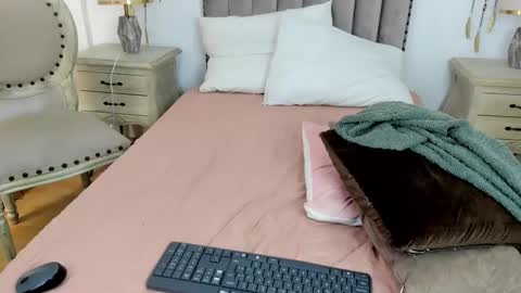 Snapshot of debora_scoot chatting on March 2025 02:32:02 PM Debora online show from March 2025 02:32:02 PM