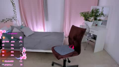 Snapshot of deca_dance chatting on March 2025 06:59:02 PM Ask me online show from March 2025 06:59:02 PM