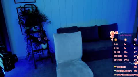 Snapshot of deca_dance chatting on March 2025 08:20:02 PM Ask me online show from March 2025 08:20:02 PM