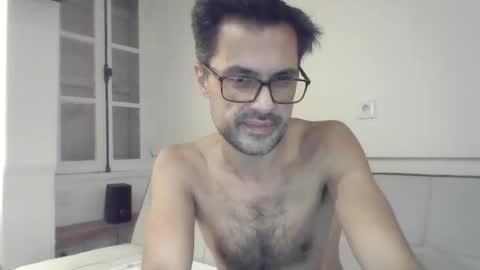 Snapshot of decchill19 chatting on October 2025 11:16:01 PM decchill19 online show from October 2025 11:16:01 PM