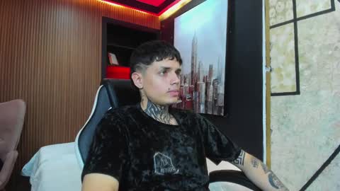 declan_fox online show from September 2025 04:06:02 AM