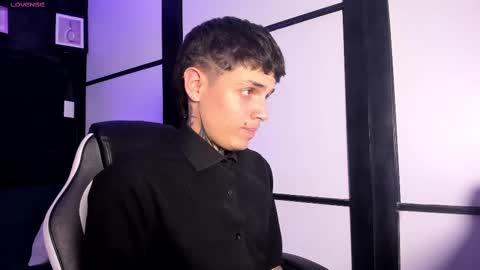 declan_fox online show from October 2025 09:45:01 PM