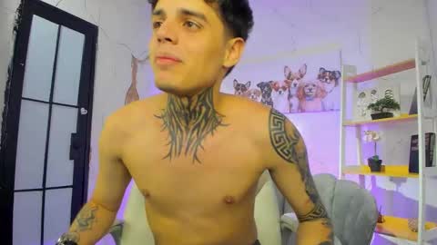 declan_fox online show from November 2025 04:56:01 AM