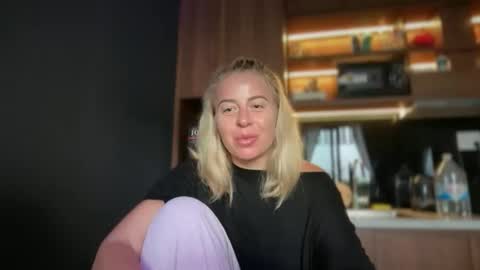 Snapshot of deean12 chatting on February 2026 01:01:02 AM deean12 online show from February 2026 01:01:02 AM