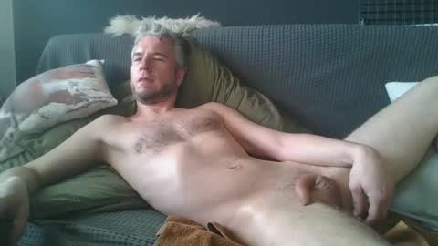 Snapshot of deebo1987 chatting on January 2025 08:28:01 AM Deen online show from January 2025 08:28:01 AM