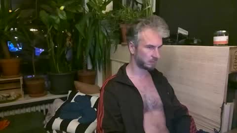 Snapshot of deebo1987 chatting on March 2026 07:02:02 PM Deen online show from March 2026 07:02:02 PM