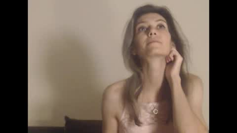 Deelightfull online show from October 2025 04:38:02 PM