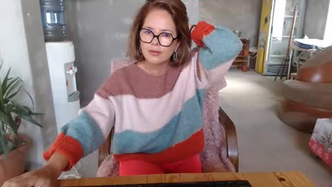 hi guys i m a cute milf i m here for good time and nice people pls be respectfool and enjoy me online show from September 2025 07:21:02 AM