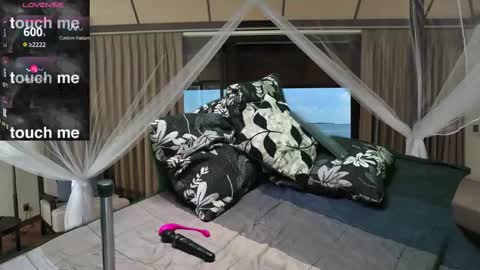 Snapshot of deeplyasian chatting on November 2025 05:41:01 PM Deeply Asian style... Nice to meet you thumb up me please help us. online show from November 2025 05:41:01 PM