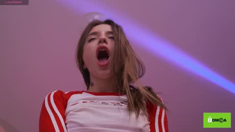 Snapshot of deeptalkss_ chatting on February 2025 11:29:02 AM Eva online show from February 2025 11:29:02 AM