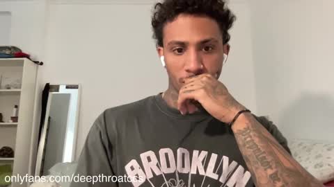 Snapshot of deepthroatfucker_ccs chatting on December 2024 12:33:02 PM deepthroatfucker_ccs online show from December 2024 12:33:02 PM