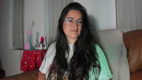 Snapshot of deesseluxure_ chatting on November 2025 08:20:01 AM Andre online show from November 2025 08:20:01 AM