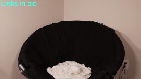  more content and goodies online show from December 2024 09:58:02 PM