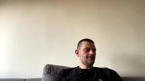 Snapshot of defloy chatting on November 2025 11:09:02 AM Defloy online show from November 2025 11:09:02 AM