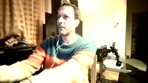 Snapshot of degrandis chatting on January 2025 11:02:02 PM Luka Magic online show from January 2025 11:02:02 PM
