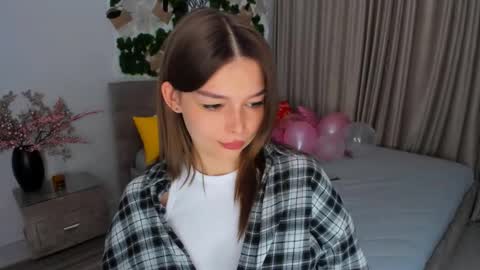 Snapshot of degreeofsincerity chatting on February 2025 04:25:01 AM DegreeOfSincerity online show from February 2025 04:25:01 AM