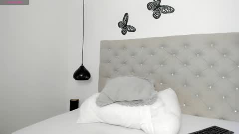 Snapshot of dei_v_48 chatting on January 2025 10:45:01 PM DEIVY online show from January 2025 10:45:01 PM